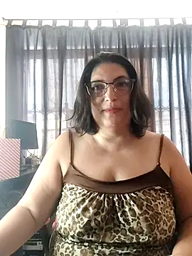 Snapshot of lina_maria99 chatting on 10-14-25, 08:42 lina maria99 online show from 10-14-25, 08:42