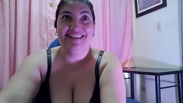 lina maria99 online show from 04-15-26, 12:21