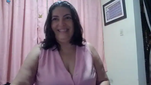 Snapshot of lina_maria99 chatting on 05-21-26, 08:12 lina maria99 online show from 05-21-26, 08:12