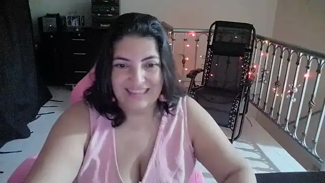 Snapshot of lina_maria99 chatting on 05-03-26, 02:49 lina maria99 online show from 05-03-26, 02:49