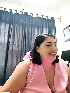 Snapshot of lina_maria99 chatting on 10-29-25, 11:20 lina maria99 online show from 10-29-25, 11:20