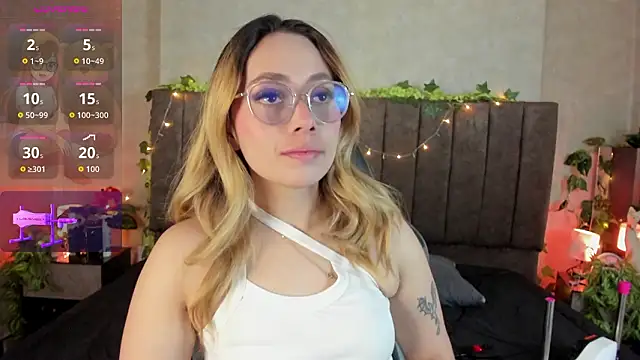 LanaMills  online show from 03-22-26, 05:10