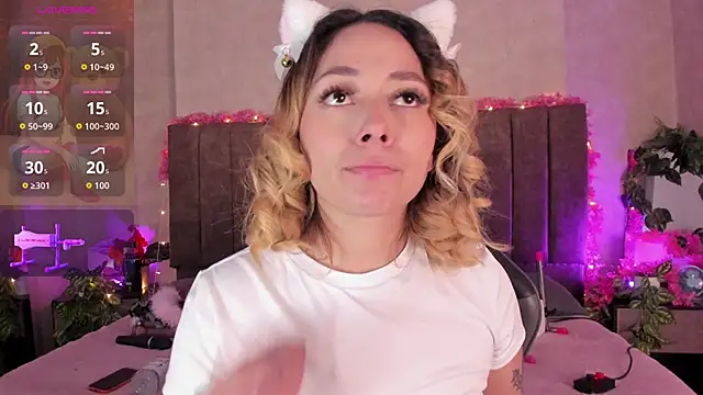 LanaMills  online show from 06-18-26, 05:17