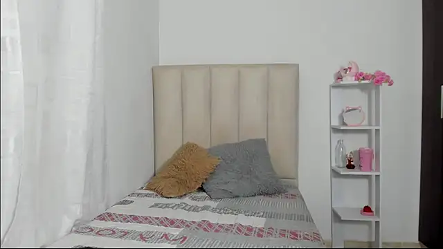 ImEmily444 online show from 11-28-25, 12:00