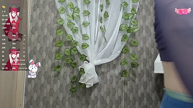 anishasanchezcm101 online show from 12-22-25, 03:17