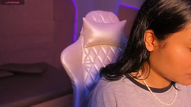 HannahMontgomery online show from 03-02-26, 04:25