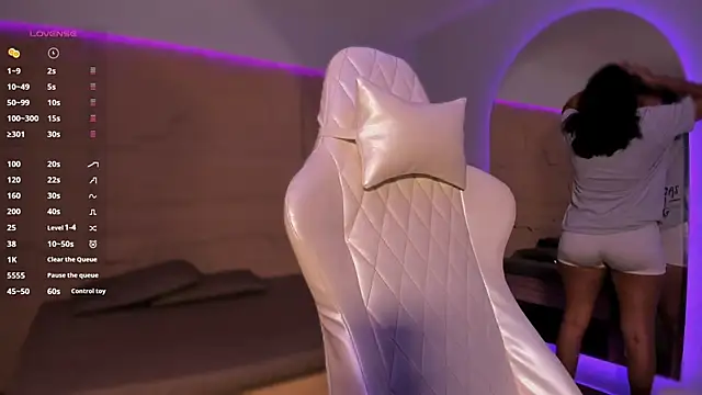 HannahMontgomery online show from 01-09-26, 04:36