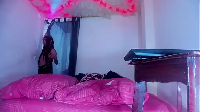 Snapshot of latin_big_01 chatting on 11-13-25, 07:56 latin big 01 online show from 11-13-25, 07:56