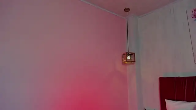 Snapshot of elisabethflores chatting on 06-18-26, 08:58 elisabethflores online show from 06-18-26, 08:58