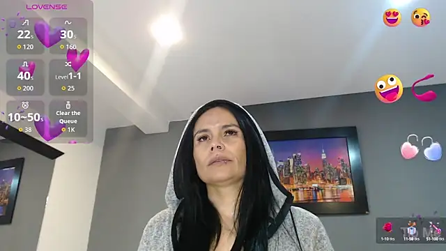 Snapshot of CharlotteCottin chatting on 09-25-25, 11:16 CharlotteCottin online show from 09-25-25, 11:16