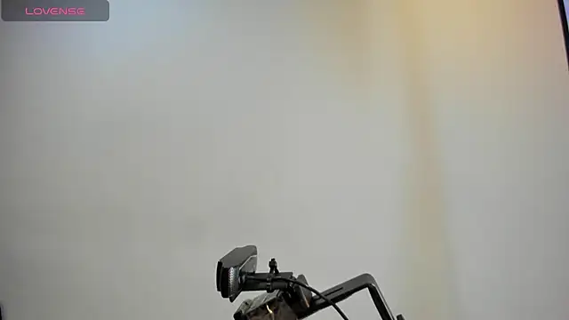 Snapshot of CharlotteCottin chatting on 11-14-25, 11:03 CharlotteCottin online show from 11-14-25, 11:03