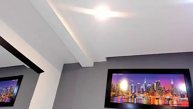 Snapshot of CharlotteCottin chatting on 02-04-26, 11:27 CharlotteCottin online show from 02-04-26, 11:27