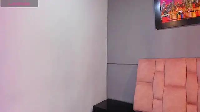 Snapshot of CharlotteCottin chatting on 11-28-25, 10:59 CharlotteCottin online show from 11-28-25, 10:59