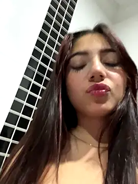 LisaGoddes online show from 10-10-25, 10:54
