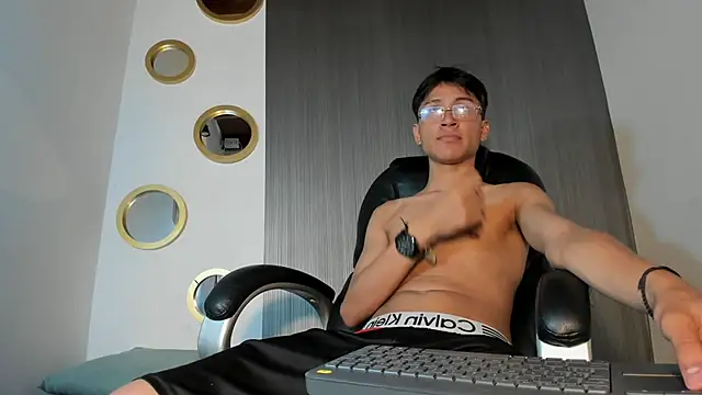 Daddy Darcks online show from 10-13-25, 07:59