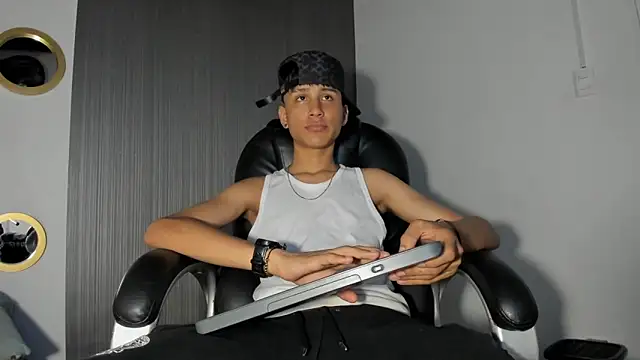 Daddy Darcks online show from 09-25-25, 08:26