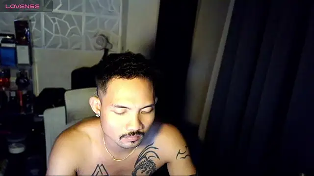 Thefriskyasian online show from 11-18-25, 05:49