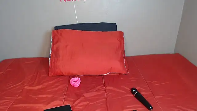 Lunalee online show from 11-10-25, 02:16