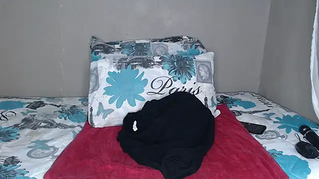 Lunalee online show from 02-16-26, 06:01