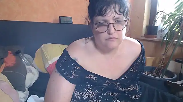 ladyfrombonn online show from 07-17-26, 05:21