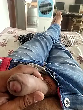 Desiandaj online show from 04-17-26, 06:49