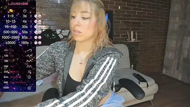 Saarah 08 online show from 09-18-25, 12:41