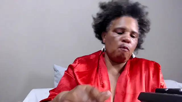 GrandBustyMelon online show from 02-10-26, 04:33