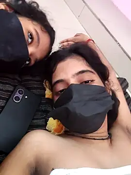 Snapshot of Hot-komall chatting on 09-11-25, 04:12 Hot-komall online show from 09-11-25, 04:12