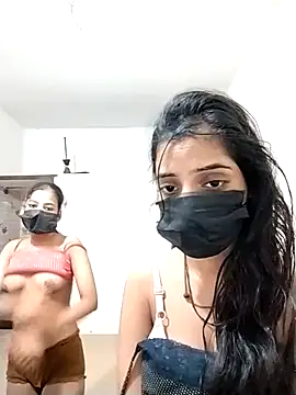 Snapshot of Hot-komall chatting on 01-13-26, 04:16 Hot-komall online show from 01-13-26, 04:16