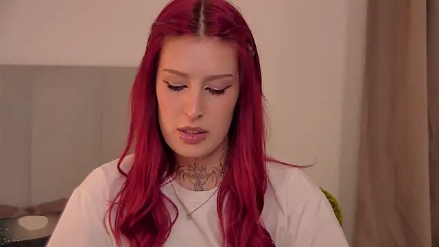 ElisMuse online show from 04-18-26, 07:07