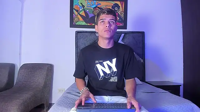 wyatt 3 online show from 11-07-25, 12:31