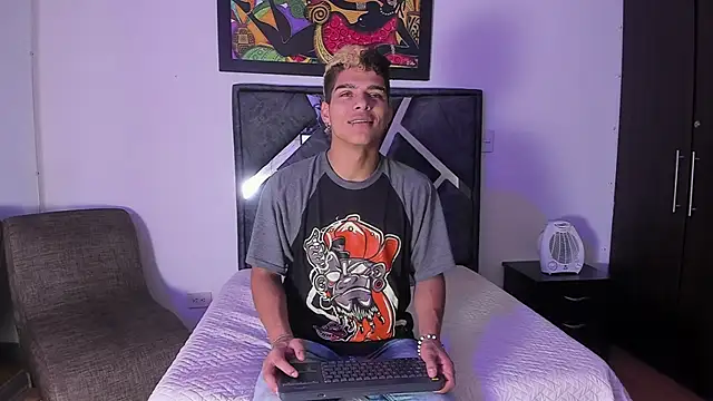 wyatt 3 online show from 10-09-25, 11:33
