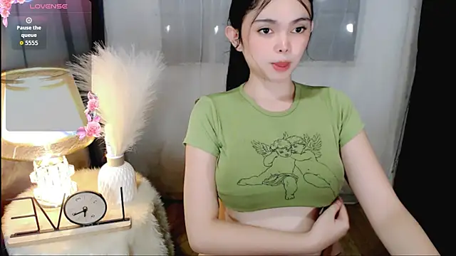 Snapshot of wildest_fantasy chatting on 06-11-26, 01:16 wildest fantasy online show from 06-11-26, 01:16