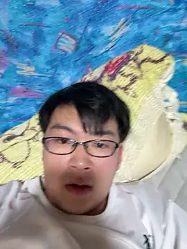 Snapshot of hiromu53 chatting on 10-19-25, 11:13 hiromu53 online show from 10-19-25, 11:13