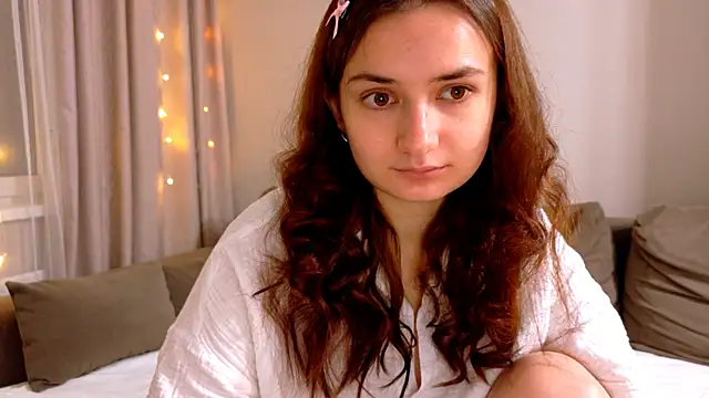 Lelia Vibe online show from 11-21-25, 03:05