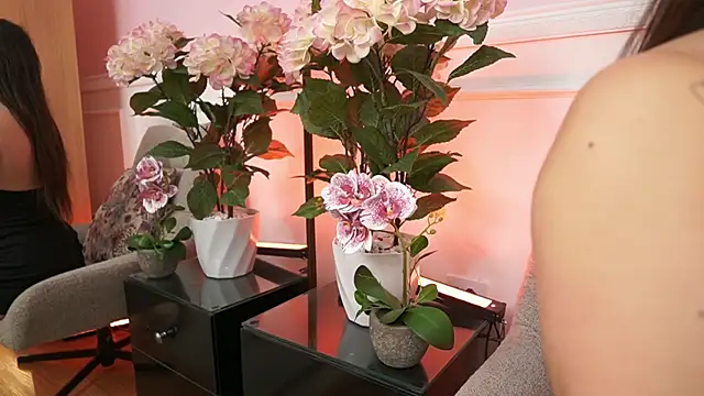 MilaCrave online show from 01-10-26, 11:49