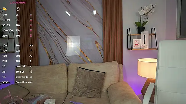 MilaCrave online show from 09-29-25, 11:49