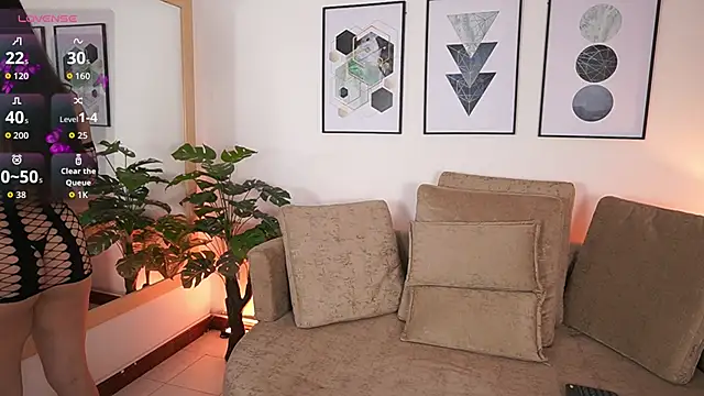 MilaCrave online show from 09-19-25, 11:47