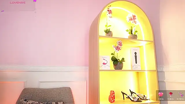 MilaCrave online show from 02-23-26, 12:17