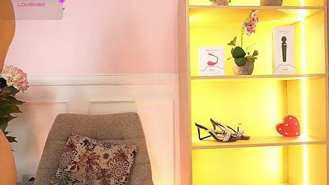 MilaCrave online show from 02-03-26, 11:37