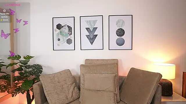 MilaCrave online show from 09-23-25, 11:50