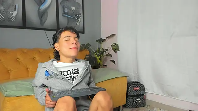 camillo virgil online show from 11-11-25, 10:54