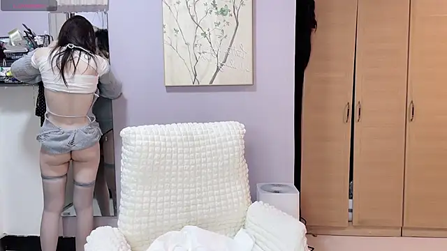 Y2Luvk online show from 11-10-25, 09:20