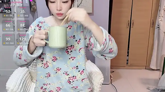 Y2Luvk online show from 11-27-25, 10:21