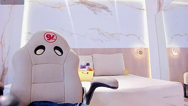 valirya devote online show from 10-24-25, 03:16