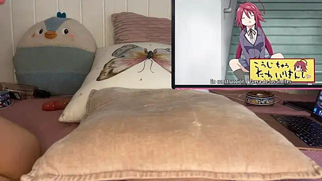 Snapshot of lau_laulu chatting on 10-25-25, 04:33 lau laulu online show from 10-25-25, 04:33