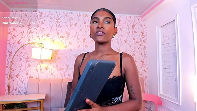 halleylorens online show from 06-13-26, 07:12