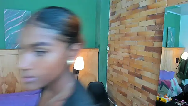 halleylorens online show from 02-08-26, 12:25