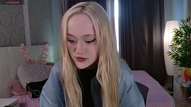 HeyMonkey  online show from 03-13-26, 02:44