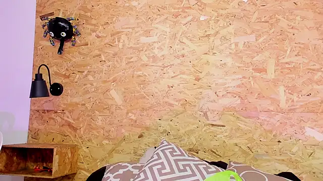 santiblack7 online show from 11-06-25, 07:18